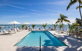 Pines & Palms Resort